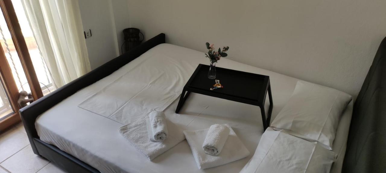 Maria'S Luxury Apartment Kassandra Esterno foto