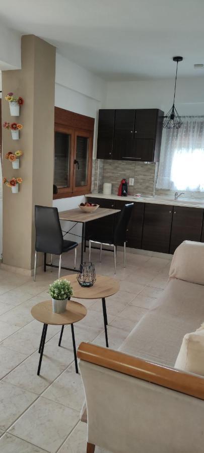 Maria'S Luxury Apartment Kassandra Esterno foto
