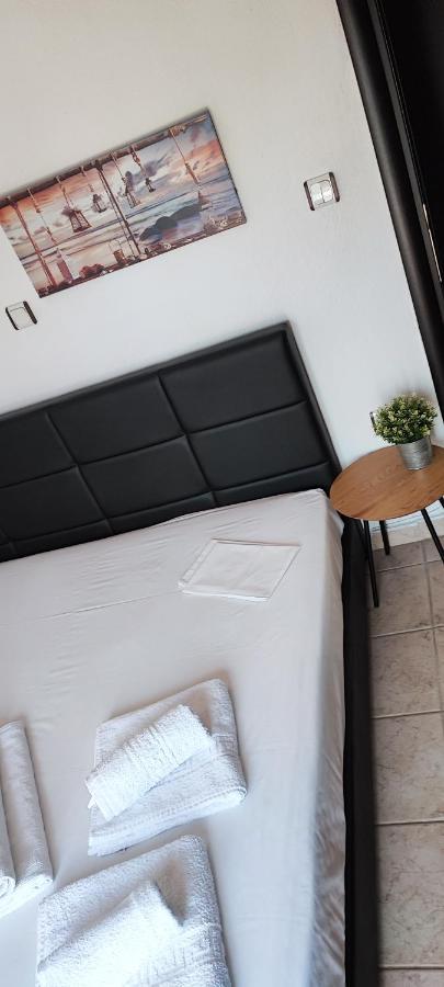 Maria'S Luxury Apartment Kassandra Esterno foto